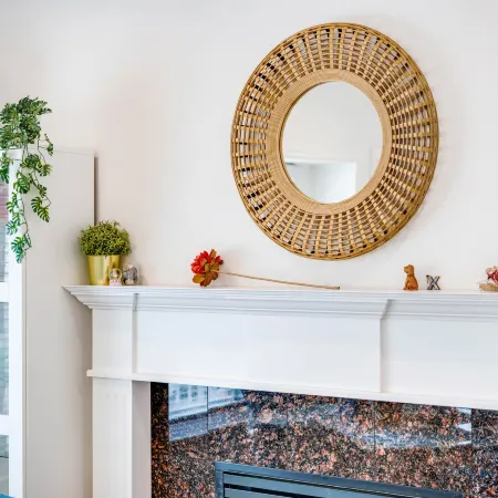 Light‑filled Contemporary 4BR Home | Free Parking