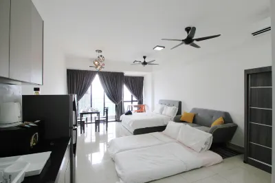 A Lovely, Utropolis Studio Near KDU, FREE Parking UOW Malaysia KDU University College, Utropolis Glenmarie附近的飯店