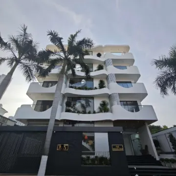 Panda Garden Hotel &Apartment Các khách sạn gần Thảo Điền