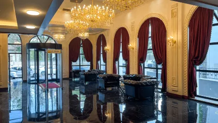 Turistik Palas Hotel Отели рядом с достопримечательностью «double Door»