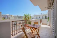 Mistral Suite Apartment - free private car park Hotels in Palese