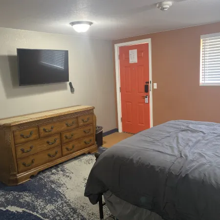 Cabins on Main Longmont