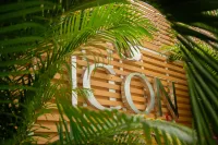 ICON Luxury Private Villa - Villas