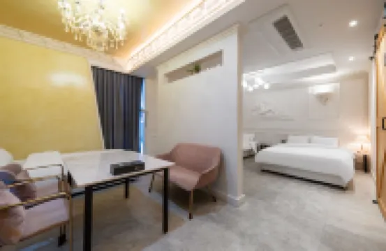 HOTEL ROAD Hotels in 
