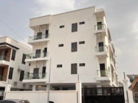 Mauxworth Homes and Apartments โรงแรมในอิเคจา