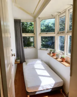burwood quiet share stay