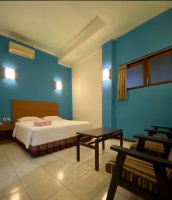 Townhouse Oak Hotel Lestari - 3-Star
