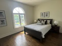 kirkdale crescent Hotels near Danforth