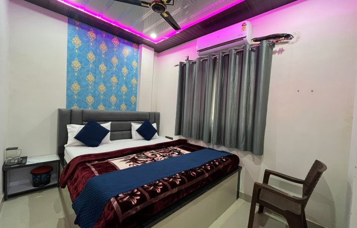 Neelkanth PG House