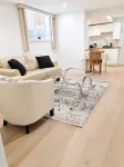 Deluxe-A, Self-Contained, Private Full Kitchen, Private Full Bath - parking