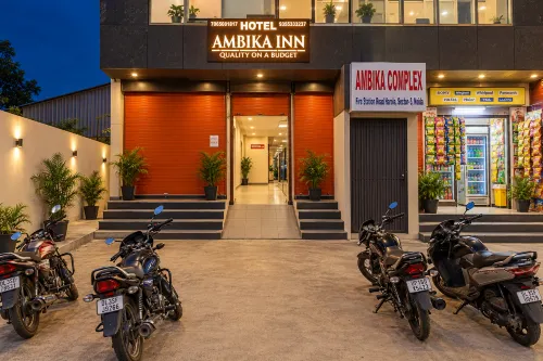 AMBIKA INN - breakfast