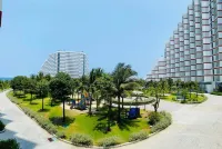 Arena Cam Ranh Beachfront Condotel Các khách sạn ở Cam Ranh