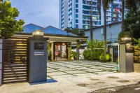 Surprised Homestay by uBook - Losmen