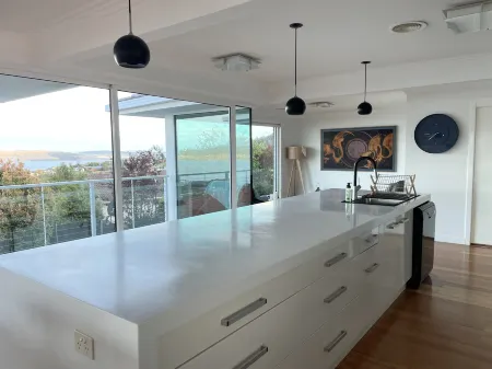 Lipscombe Escape panoramic views luxury and space Отели рядом с достопримечательностью «Long Beach»