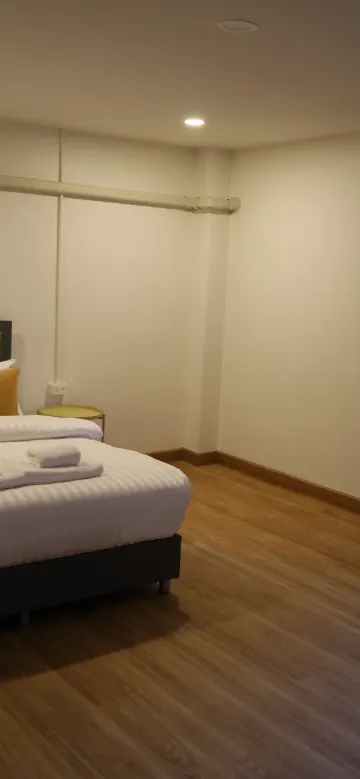 ห้องพักเตียงคู่แบบดีลักซ์ (ห้องน้ำรวม)
