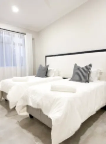 Luxurious MesseLuxe Apt VicFalls Hotels in 