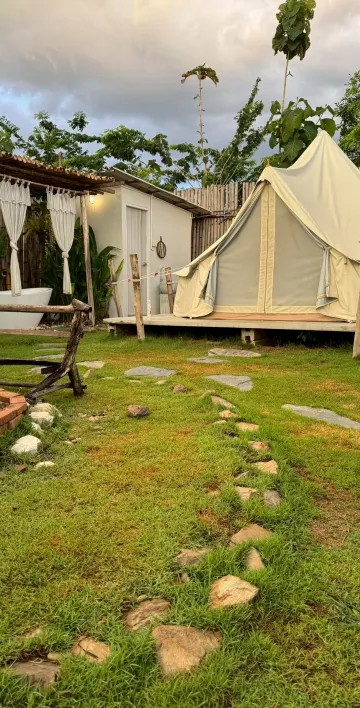 แกลมปิ้งวิลล่าแบบกระโจมพร้อมอ่างอาบน้ำ