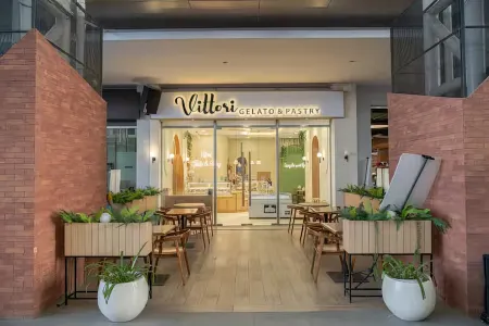 Tokyo Riverside Apartment by Emily in Town