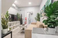 Homely Rooms w/ AC - 1Min Walk to Central - Close to Darling Harbour Chinatown CBD