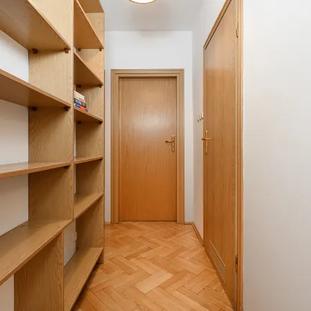 Lumina apartment for family in center Warsaw