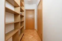 Lumina apartment for family in center Warsaw