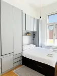 Unique family home next to fortress + free parking Hoteles en 