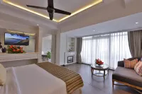 Fragrant Nature Munnar - A Five Star Classified Hotel - balcony