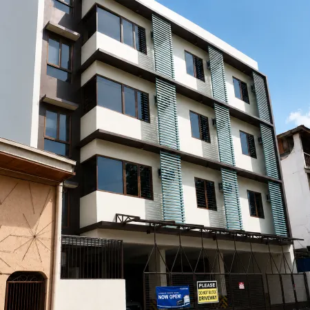 RedDoorz at Mola Suites near Shopwise Makati City