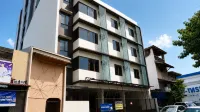 馬卡蒂市Mola Suites和Shopwise紅多茲酒店 - 新