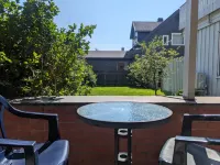 Modern 1BR City Centre Apt - Sleeps 4 - Wifi