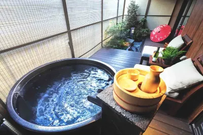 KONJAKUSO Osaka Dotonbori "GOYAKUYA" SPA Stay Hotel in zona JR Tobu-Shijo-Mae Station