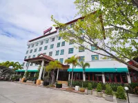 Lertthanee Hotel 住宿飯店