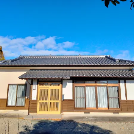 Private Japanese-style house for families and groups