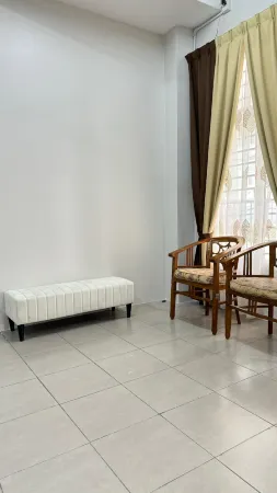 LestariHome1, KLIA Sepang Отели в г. Сепанг