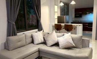 DANU COCO Pool Villa