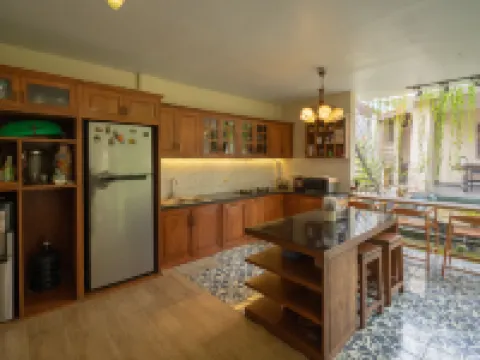 Private Villa - Griya Bayan Kraguman Hotels in Jogonalan