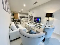 Suasana Suite by YoHome -  Ferienwohnungen