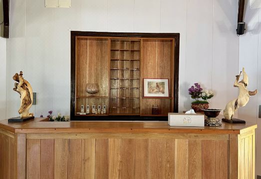 홀리데이 비치 호텔