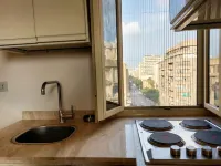 Downtown Private Studio | Rooftop Jacuzzi & Views