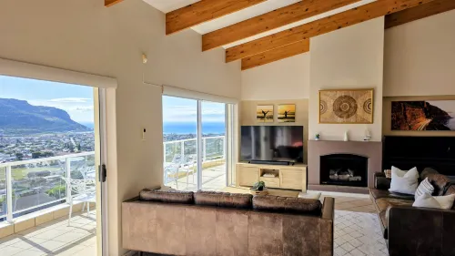 Sea Sands Villa