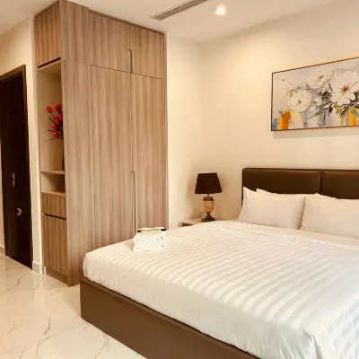 LuxHomes Saigon - Opus One - Vinhomes Grand Park Các khách sạn gần Quảng trường Golden Eagle