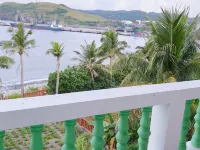 Beach Front Bed & Dine Hotele w: Basco