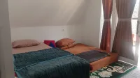 Mini Cemara Cabin - parking