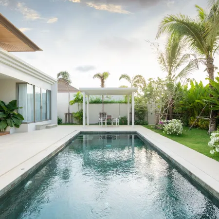 Spacious Pool Villa 3-Bedrooms, WiFi @ Trichada Tropical