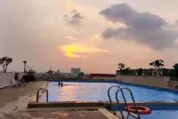 Grand Icon Caman next to Ibis Style Jatibening