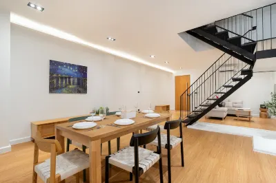 Townhouse in Khet Phayathai