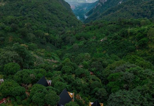 Manmok phahee Hotel Overview
