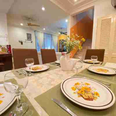 Eden Residence Bukit Beruang by Jeffery Lam Home Management Dining/Meeting Rooms