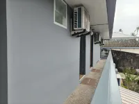 YOLO Sea Fishing Hotel