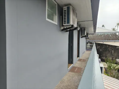 YOLO Sea Fishing Hotel